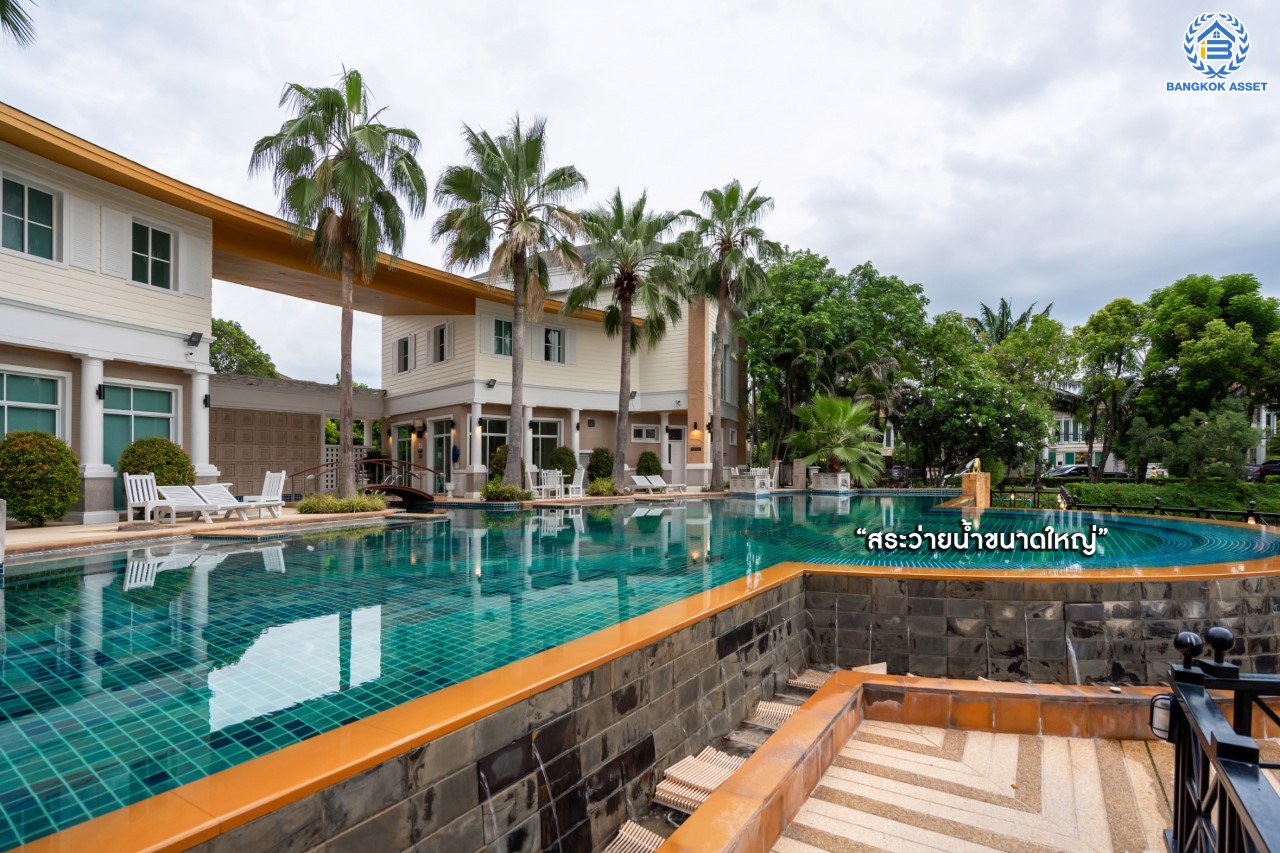 บ้านมือสองตกแต่งใหม่ ม.บางกอกบูเลอวาร์ด ราชพฤกษ์-พระราม5 ดีไซน์สุดหรู หลังมุม เนื้อที่ 61.1 ตร.ว. บนสังคมคุณภาพ SC Asset* ฟังก์ชันพร้อม 3 ห้องนอน 3 ห้องน้ำ จอดรถได้ 2 คัน บนทำเลติดถนนราชพฤกษ์ ใกล้วงเวียนพระรามห้า ,ทางด่วนศรีรัช และเพียง 10 ถึงรถไฟฟ้า "สถานีบางรักใหญ่"...